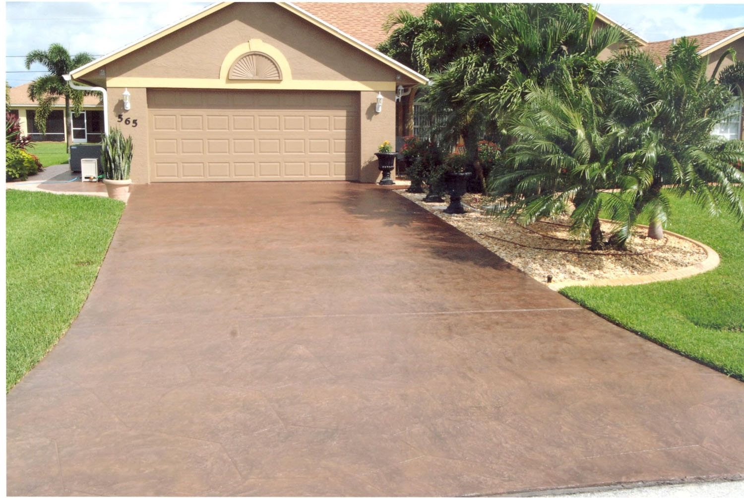 stained concrete driveway Gulf Coast