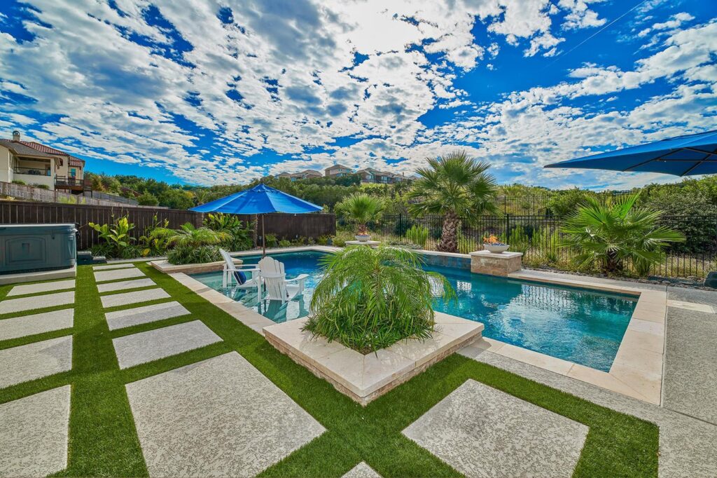 Pool deck coating expansion into Lafayette, Louisian